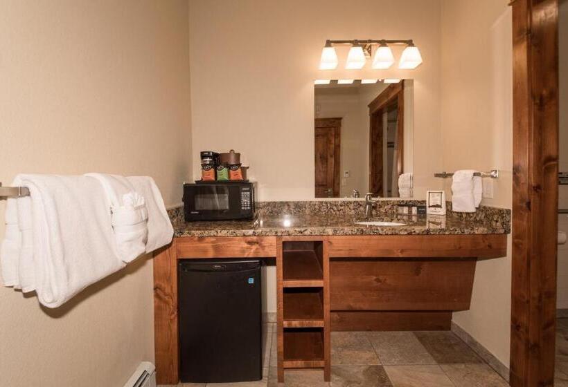 فندق The Maxwell Inn