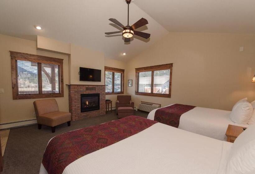 فندق The Maxwell Inn