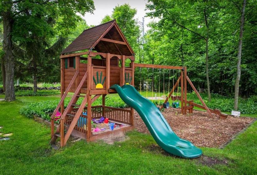 ホテル Waterbury Inn