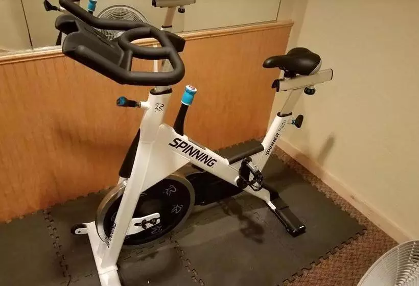 هتل Waterbury Inn