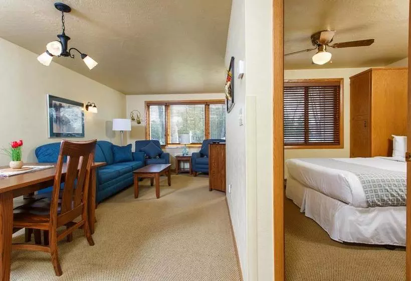 هتل Waterbury Inn