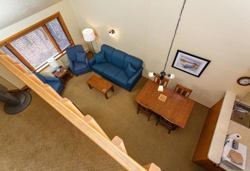 ホテル Waterbury Inn