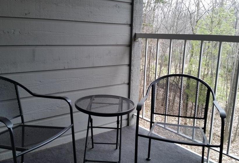 ホテル Waterbury Inn