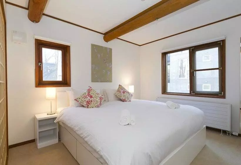 Nupuri Cottage