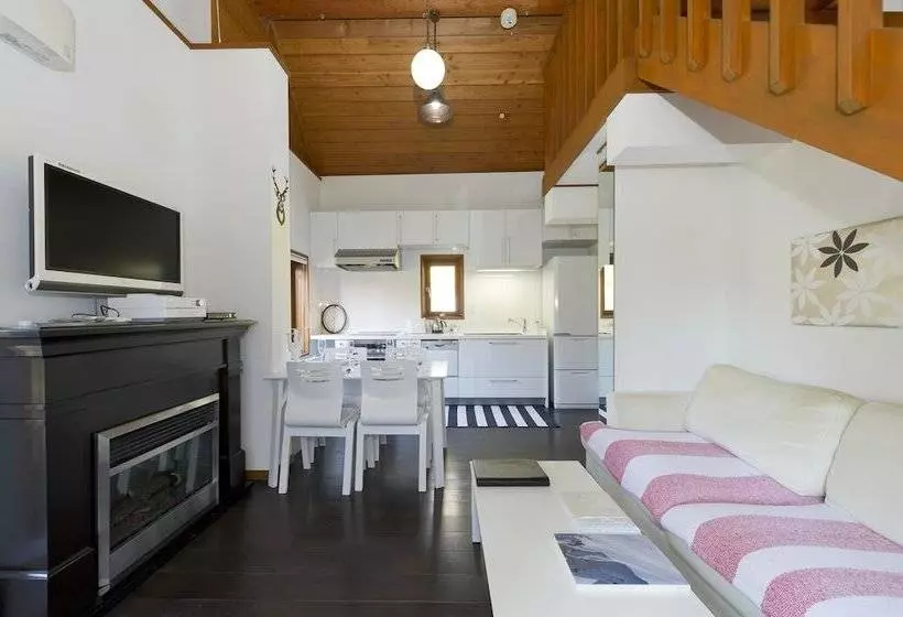 Nupuri Cottage
