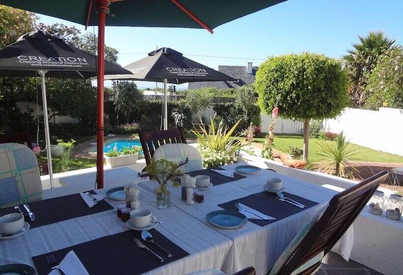 פנסיון Walker Bay Manor Mansion