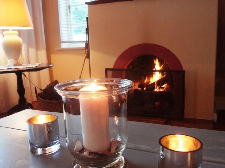 פנסיון Walker Bay Manor Mansion