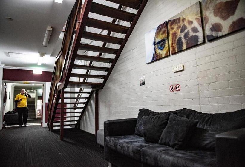 The Emperors Crown Hostel