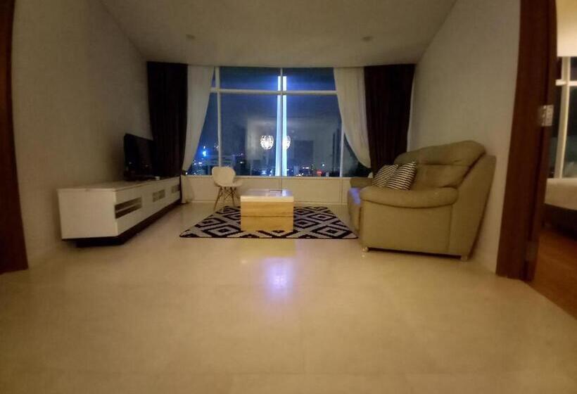 Luxury Apartment Near Klcc & City Center
