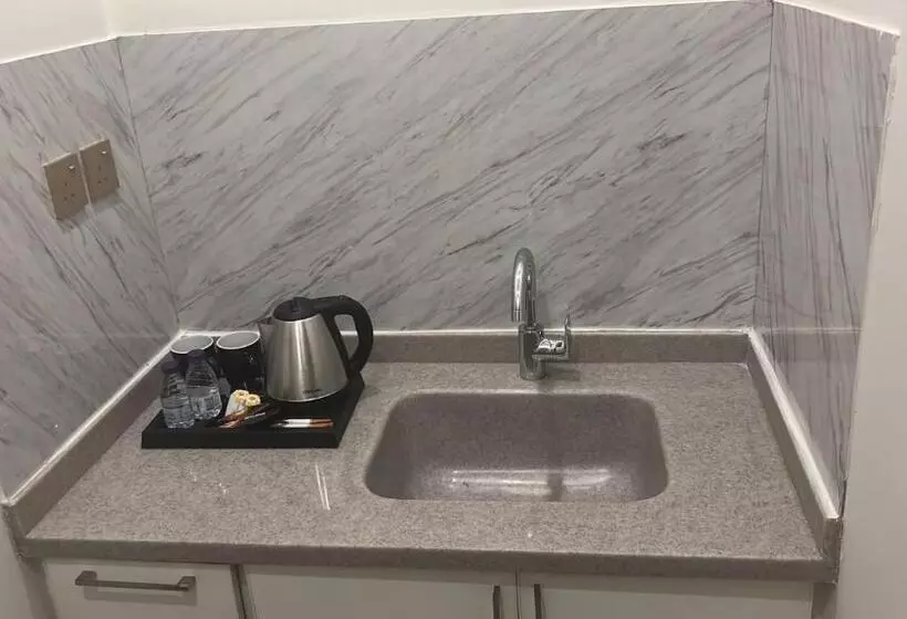 شقق ابراج الثريا للشقق المخدومة