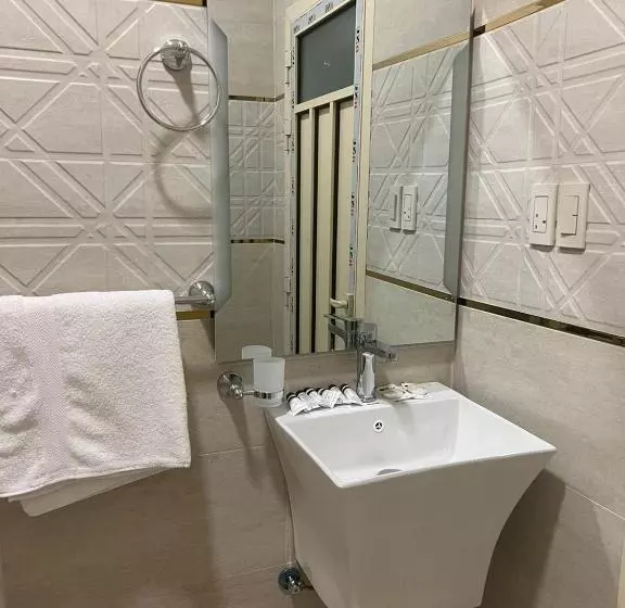 شقق ابراج الثريا للشقق المخدومة