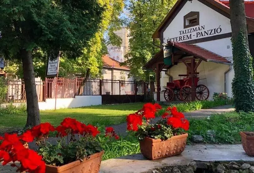 ユースホステル Talizmán étterem Panzió