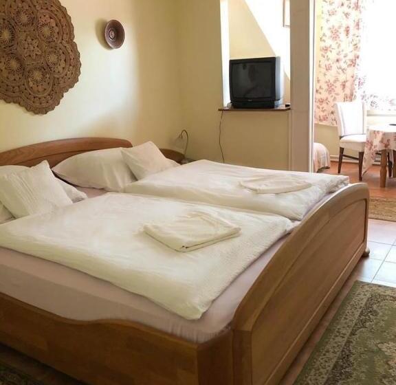 Retkeilymaja Talizmán étterem Panzió