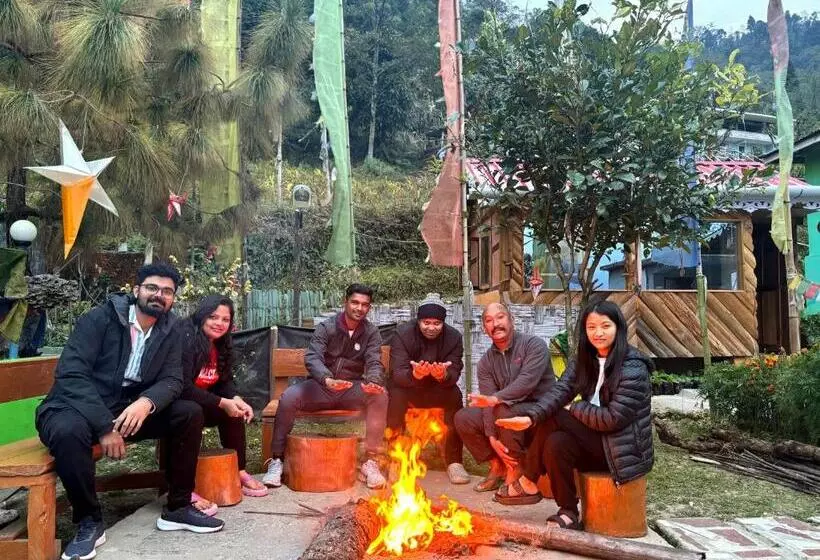 Alberg Wake In Himalayas