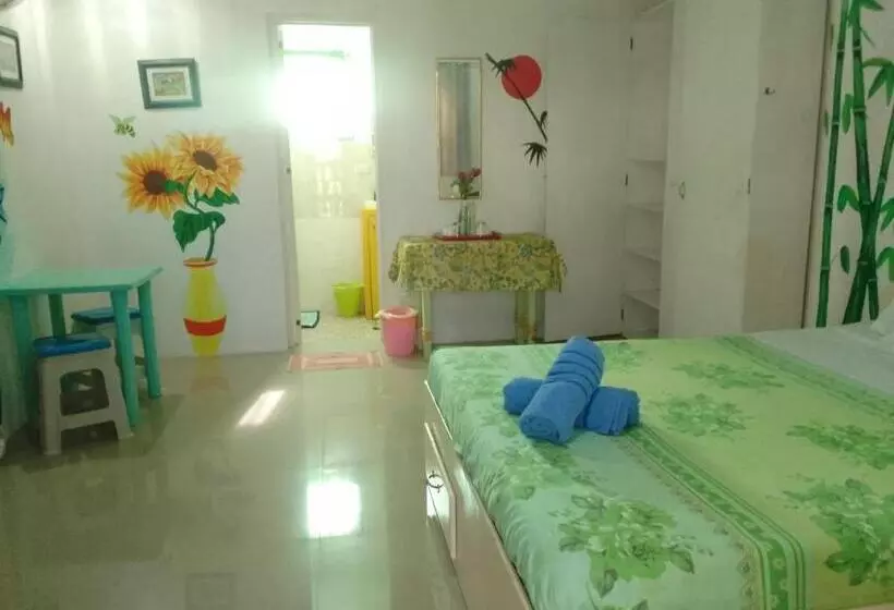 تختخواب و صبحانه Cronin Residence