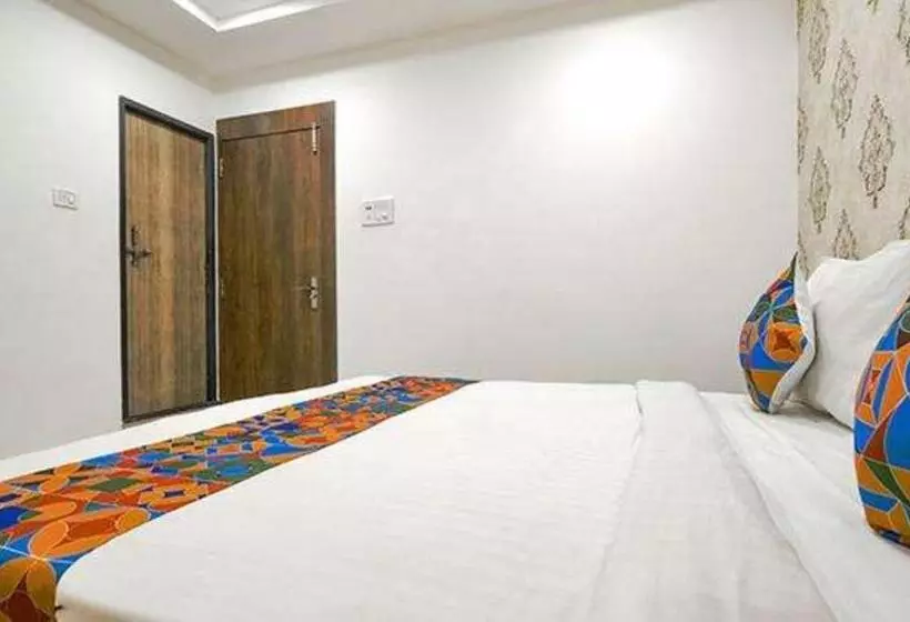 Fabhotel 10 11 Residency