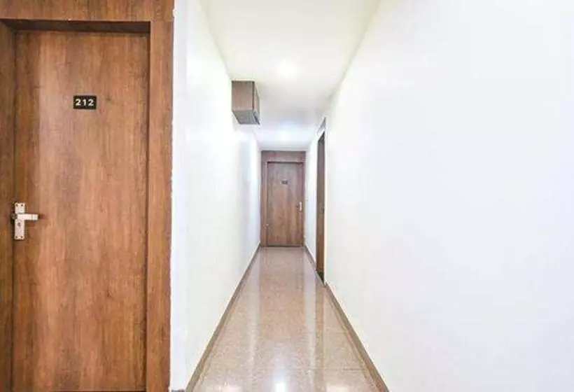 Fabhotel 10 11 Residency