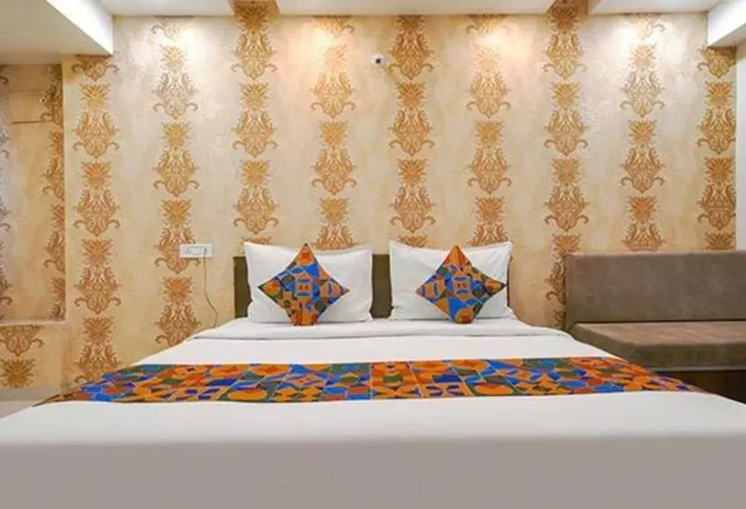 Fabhotel 10 11 Residency