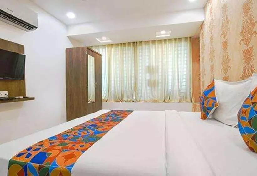 Fabhotel 10 11 Residency