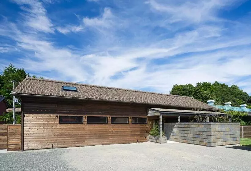 Retkeilymaja Hataya   Guesthouse   Private Stay