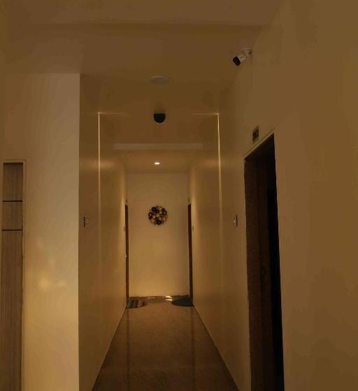 호텔 Dnyanprabha Executive