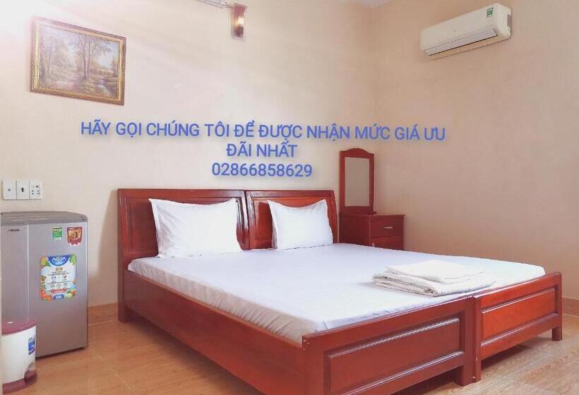 هتل Khách Sạn Cúc Phương