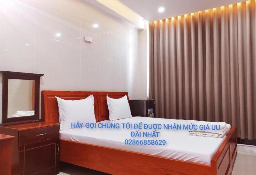 هتل Khách Sạn Cúc Phương