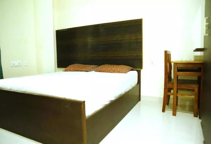 Hotelli Kpk Residency Arani