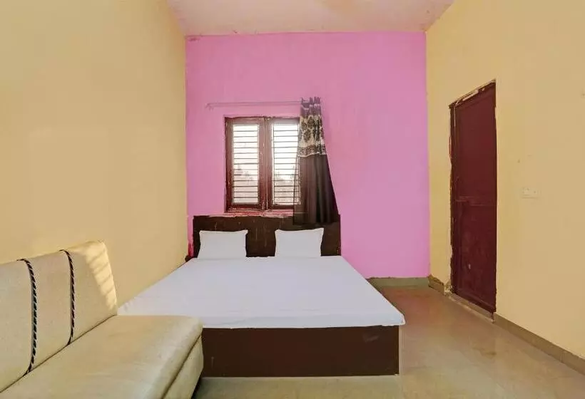 Hotelli Oyo Kamla Banquet Hall
