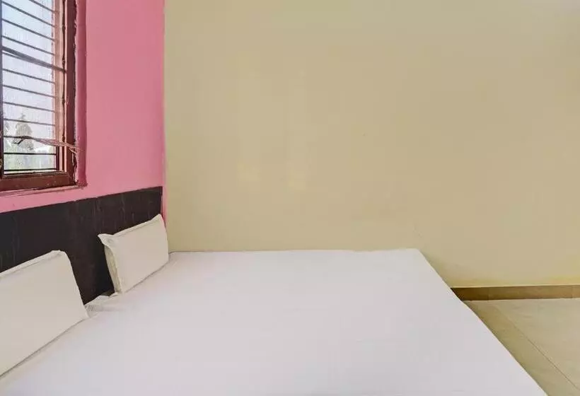 Hotelli Oyo Kamla Banquet Hall