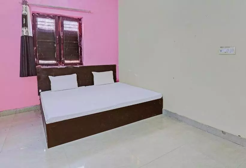 Hotelli Oyo Kamla Banquet Hall