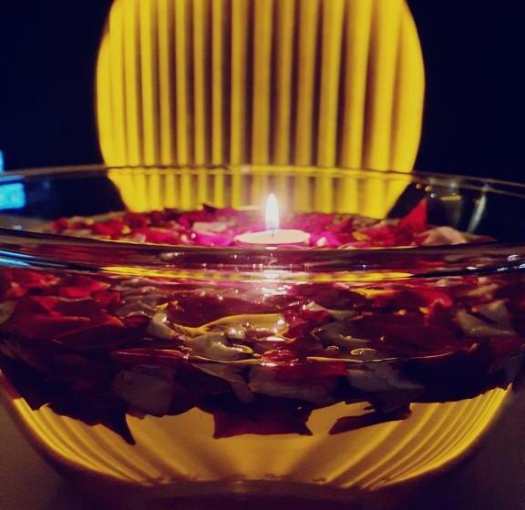 فندق Rise & Dine Restaurant & Banquet