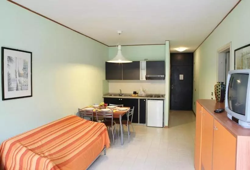 Isa   Studio 2 Beds In Residence With Swimming Pool Bed And Bath Linen Included
