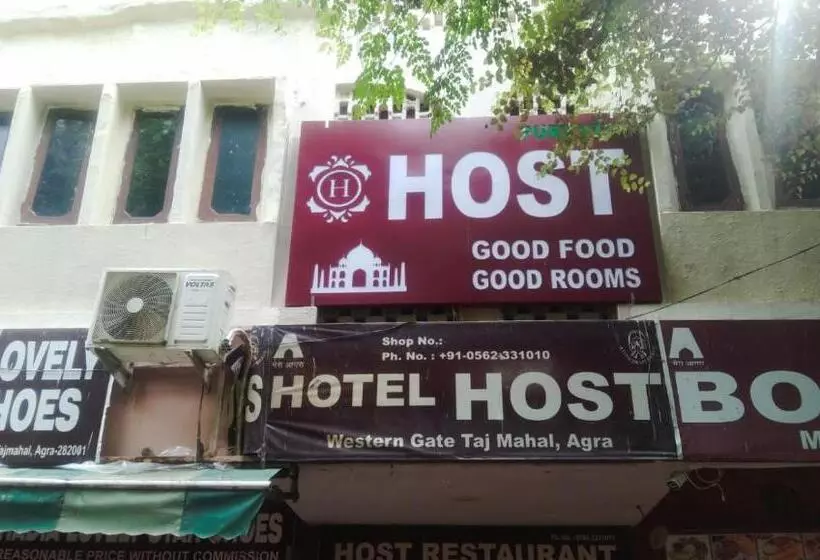 Pension Host