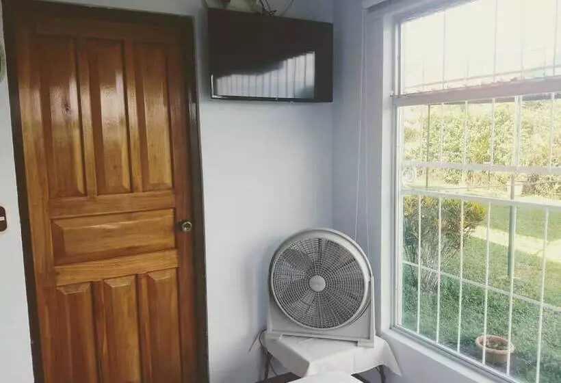 Majatalo Room In House   Habitacion Y Bano Independientes