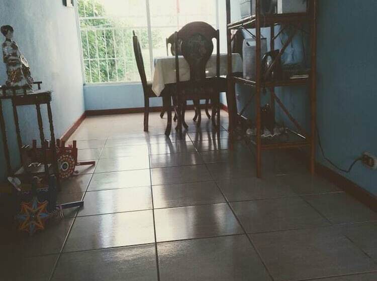 پانسیون Room In House Habitacion Y Bano Independientes