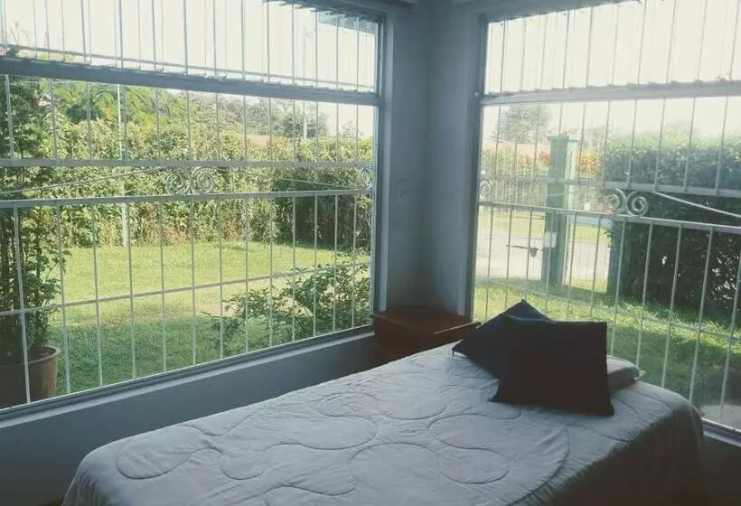 Majatalo Room In House   Habitacion Y Bano Independientes