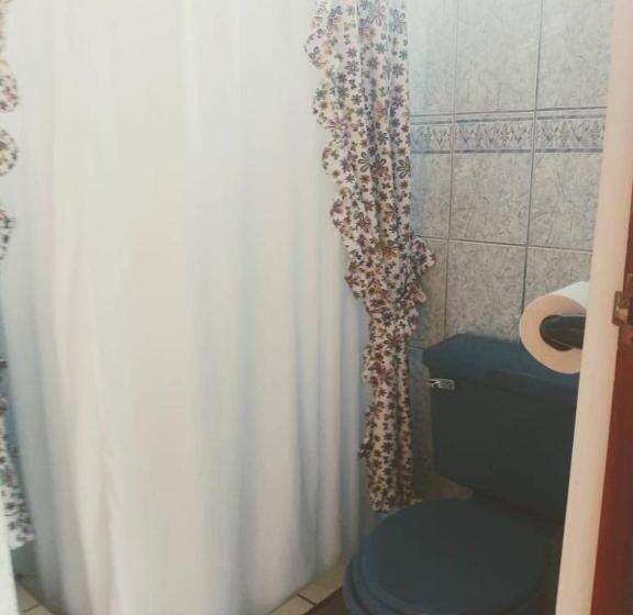 پانسیون Room In House Habitacion Y Bano Independientes