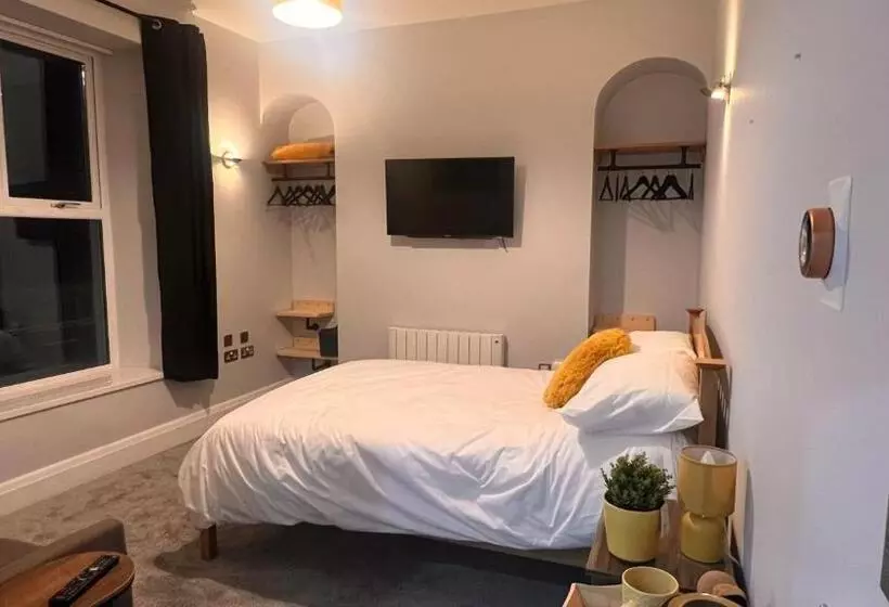 Majatalo Hoopers Sandy Beach Guest Rooms