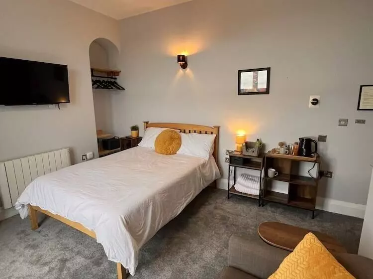 Majatalo Hoopers Sandy Beach Guest Rooms