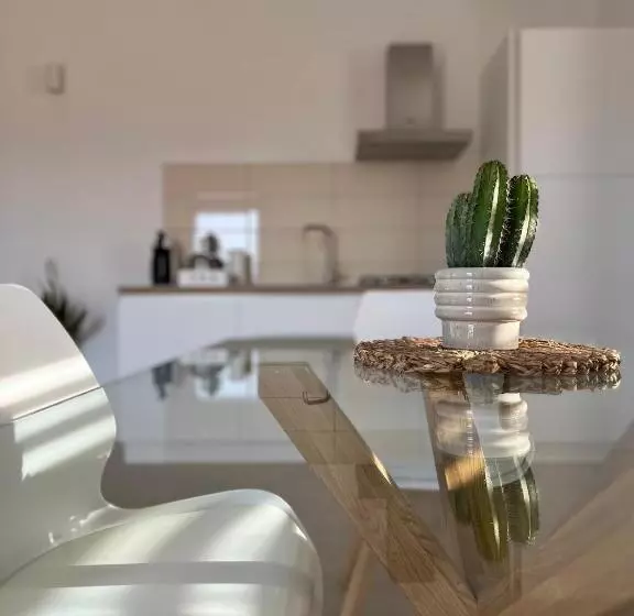 ベッドアンドブレックファースト La Girandola