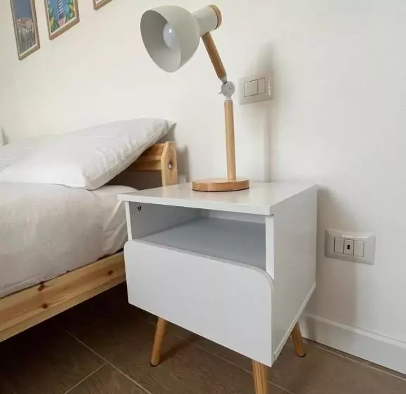 ベッドアンドブレックファースト La Girandola