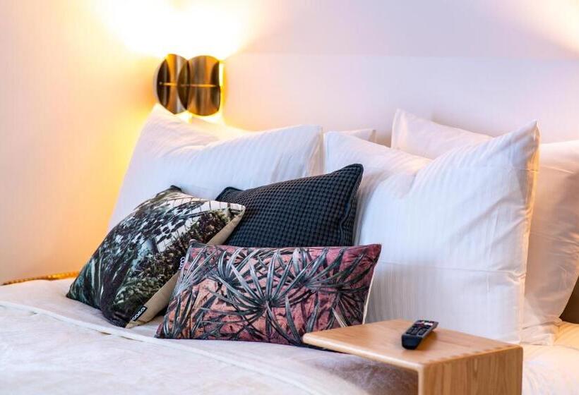 Bed and Breakfast New Family Top Floor Apartment Utopia 10min To Rotterdam Central City App5