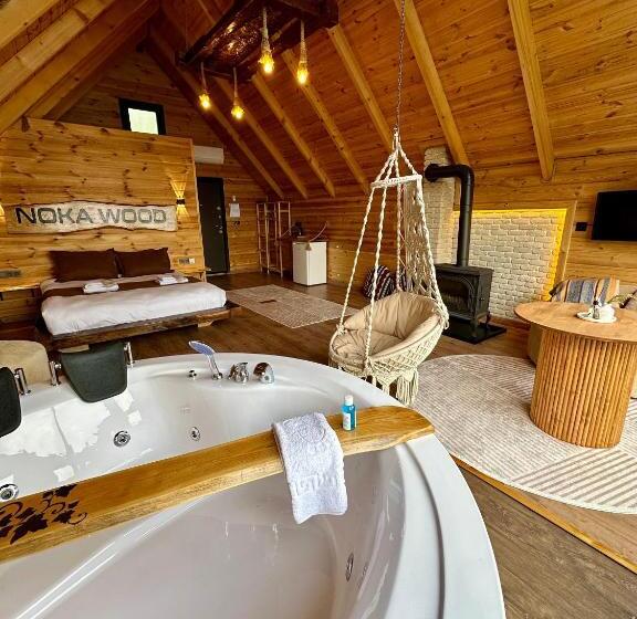 Aamiaismajoitus (B&B) Noka Wood Bungalov