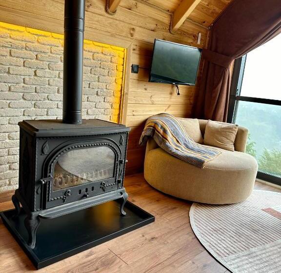 Aamiaismajoitus (B&B) Noka Wood Bungalov