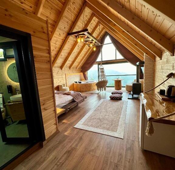 Aamiaismajoitus (B&B) Noka Wood Bungalov