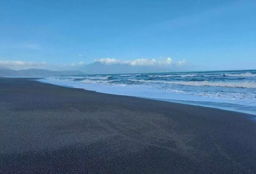 Costa Alora Beach Resort