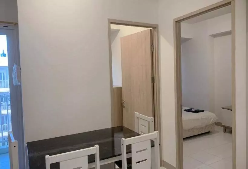 Hotelli Apartemen Tokyo Riverside Pik 2 By Benchmark