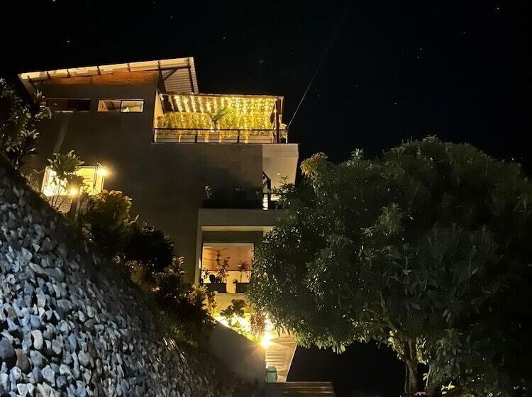 فندق Avani Boutique