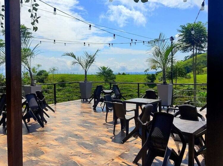 فندق Avani Boutique